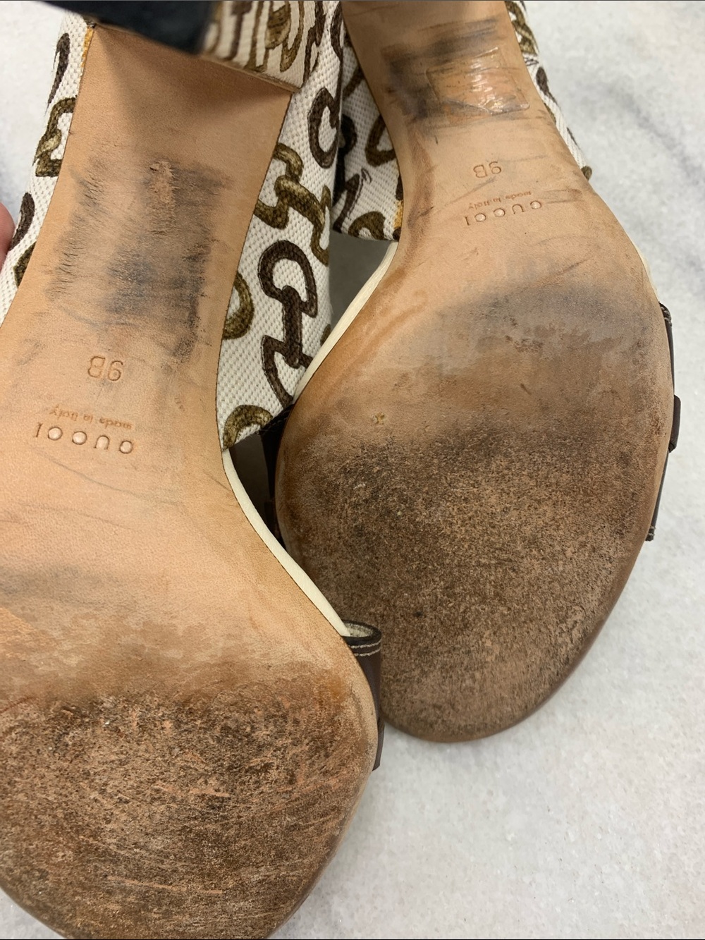 Gucci Chocolate BrownLeather Open-Toe Heels with White Brown Monogram Canvas 9 - Picture 8 of 8